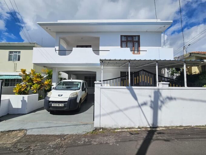 House for Sale in Vacoas